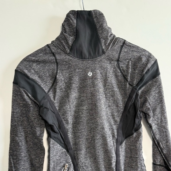 Lululemon Defined Running Jacket Half Zip Pullover Gray Black Size 4 Outerwear - Picture 5 of 12